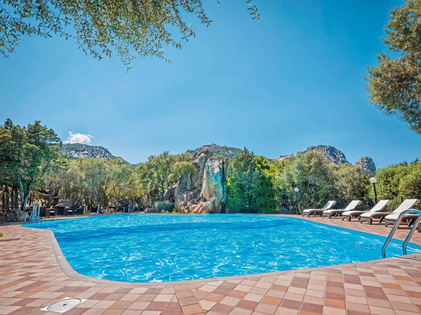 Myo Hotel Rocce Sarde Pool