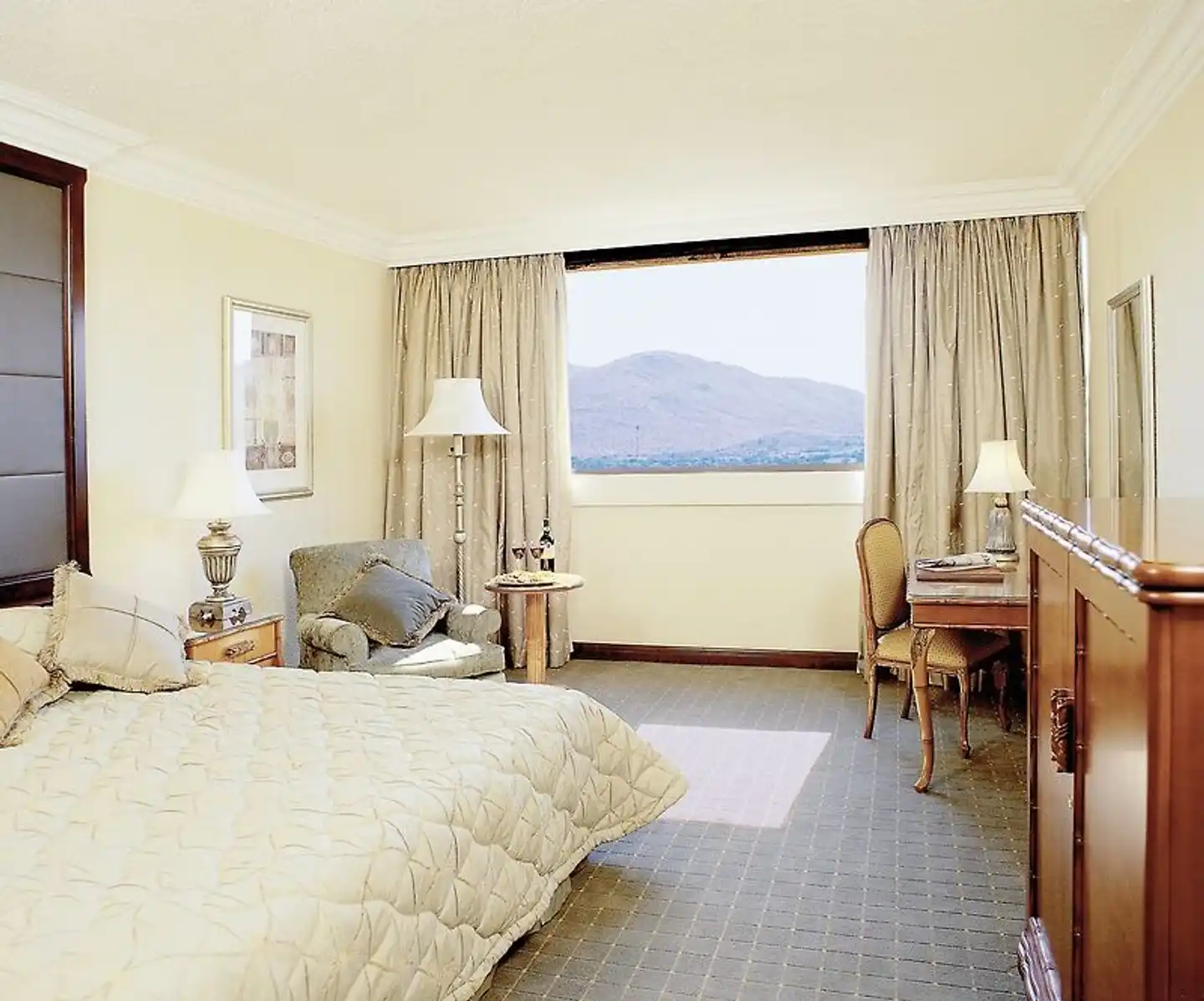The Cascades Hotel Wohnbeispiel