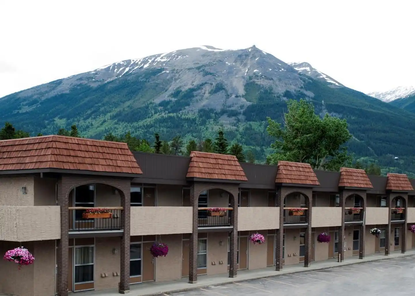 Maligne Lodge Aussenansicht