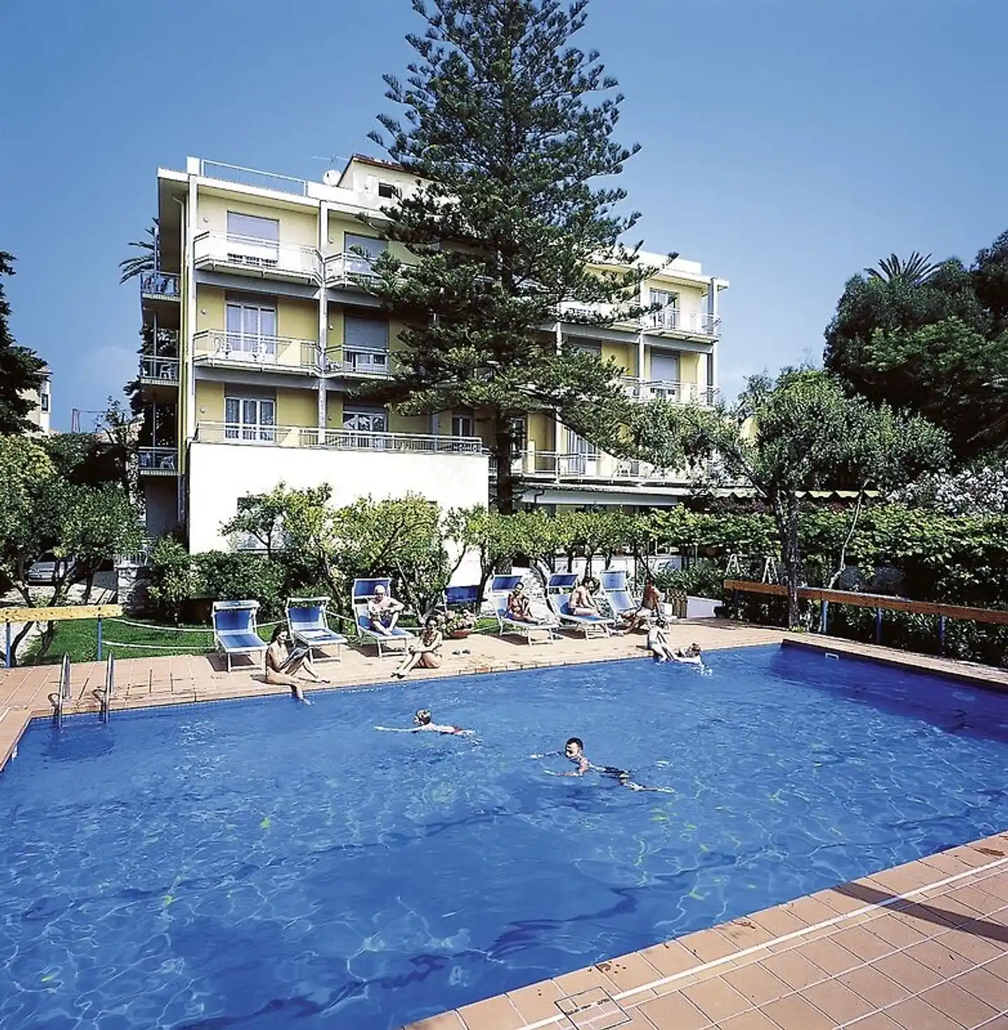 Eden Park Pool