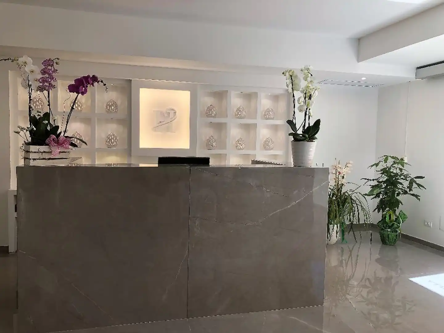 Hotel Isabella Lobby