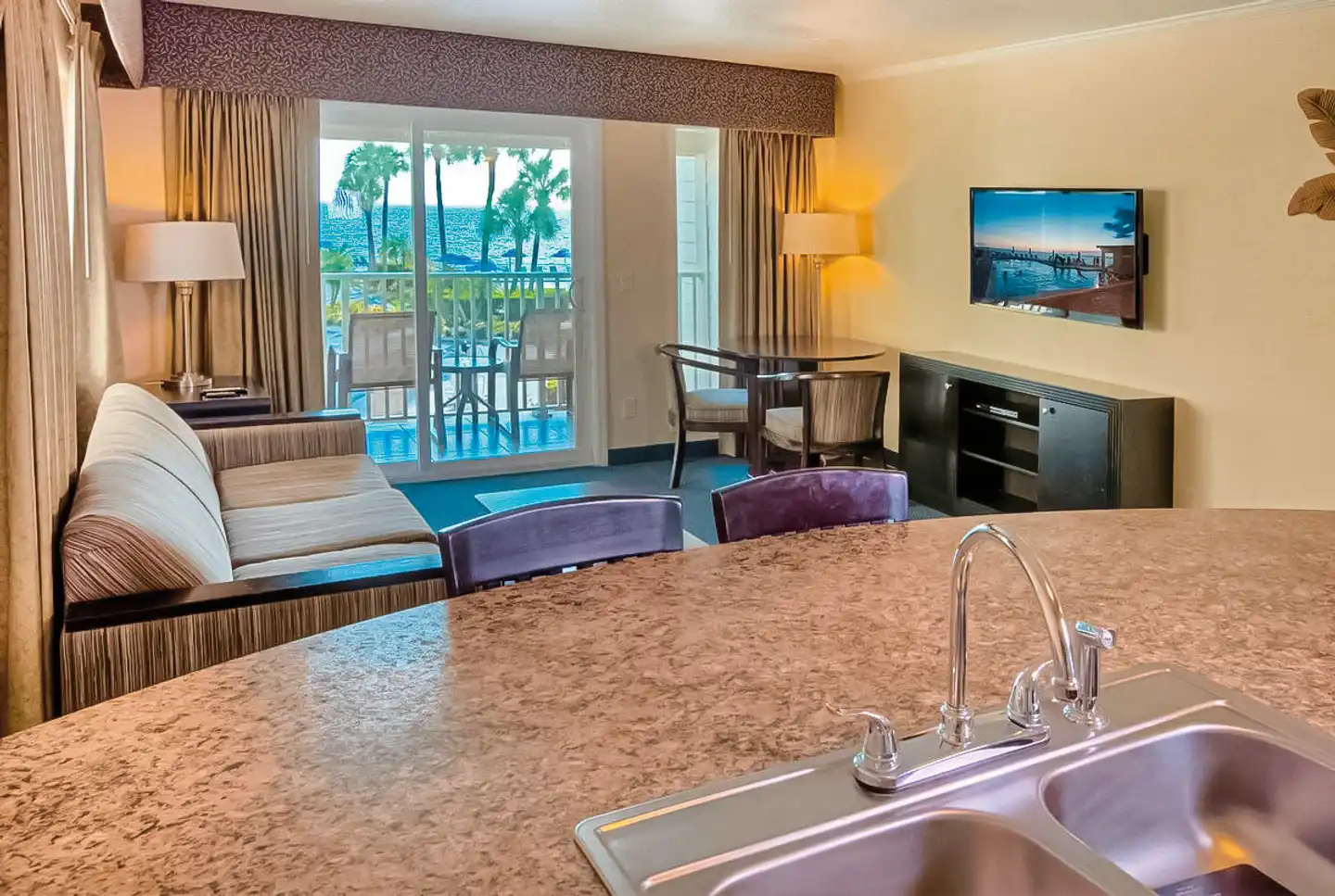 Sailport Waterfront Suites Wohnbeispiel
