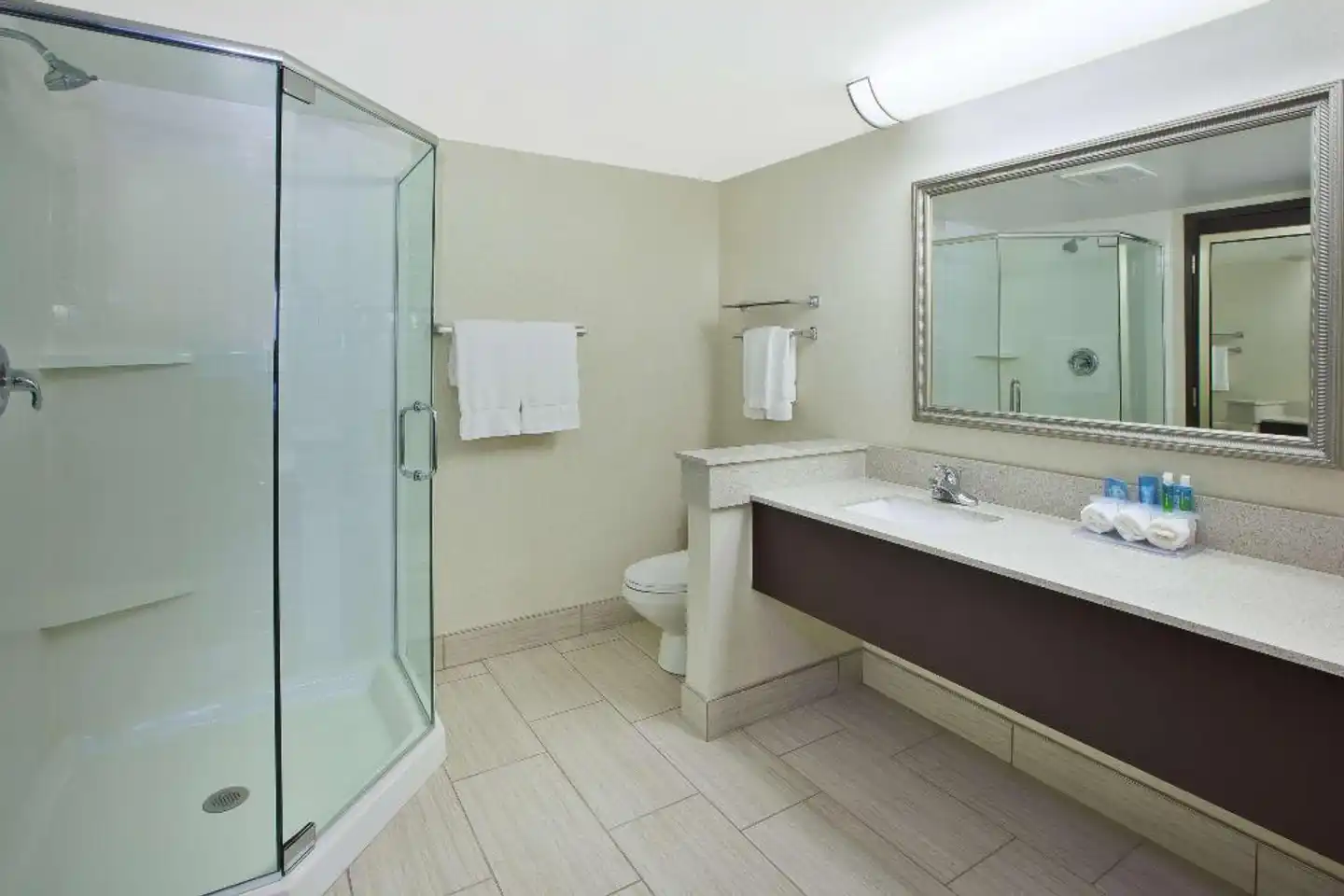 Best Western Plus Parkhotel Erding Badezimmer