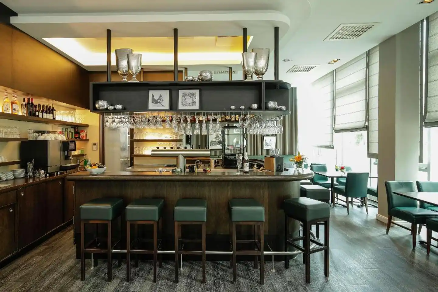 Airporthotel Berlin Adlershof Bar