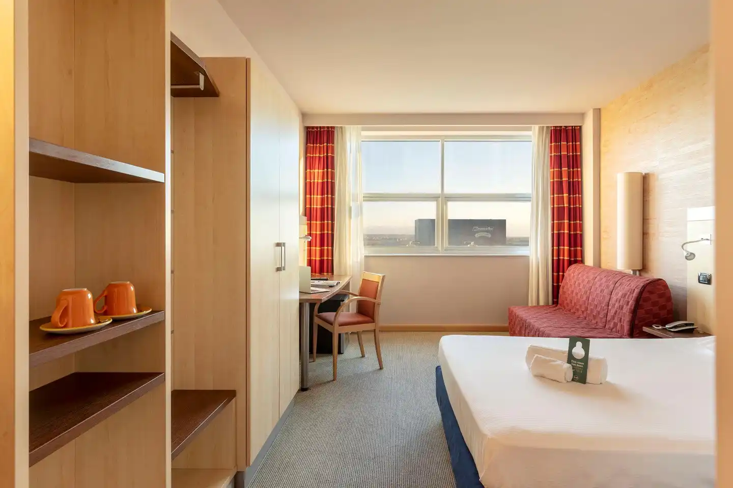 Holiday Inn Express Langhe Cherasco Wohnbeispiel