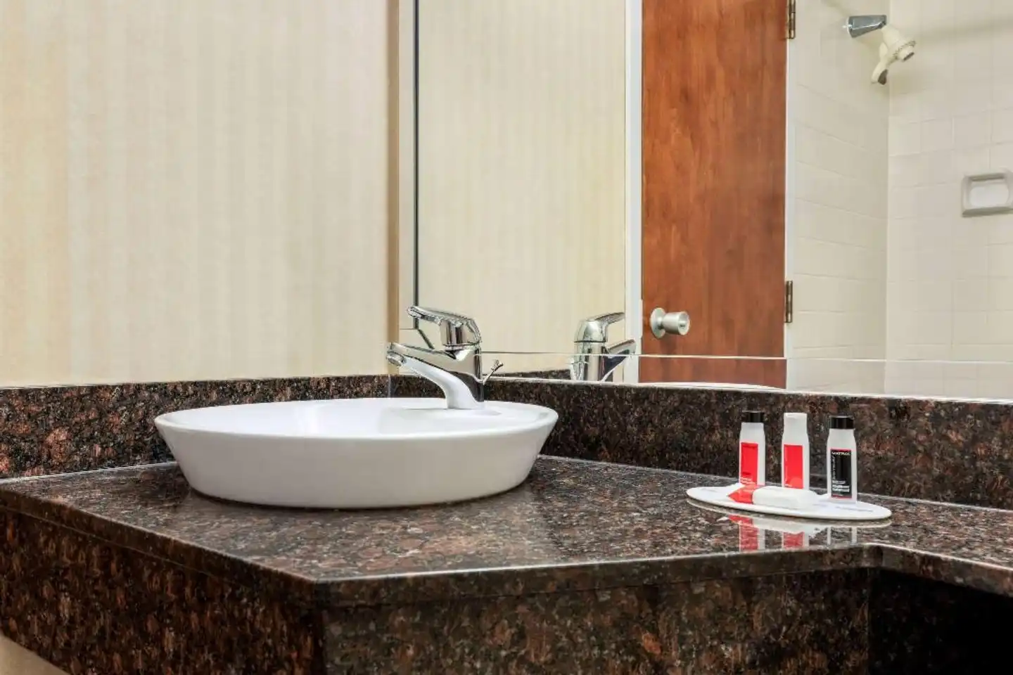 Ramada Hotel Fredericton Badezimmer