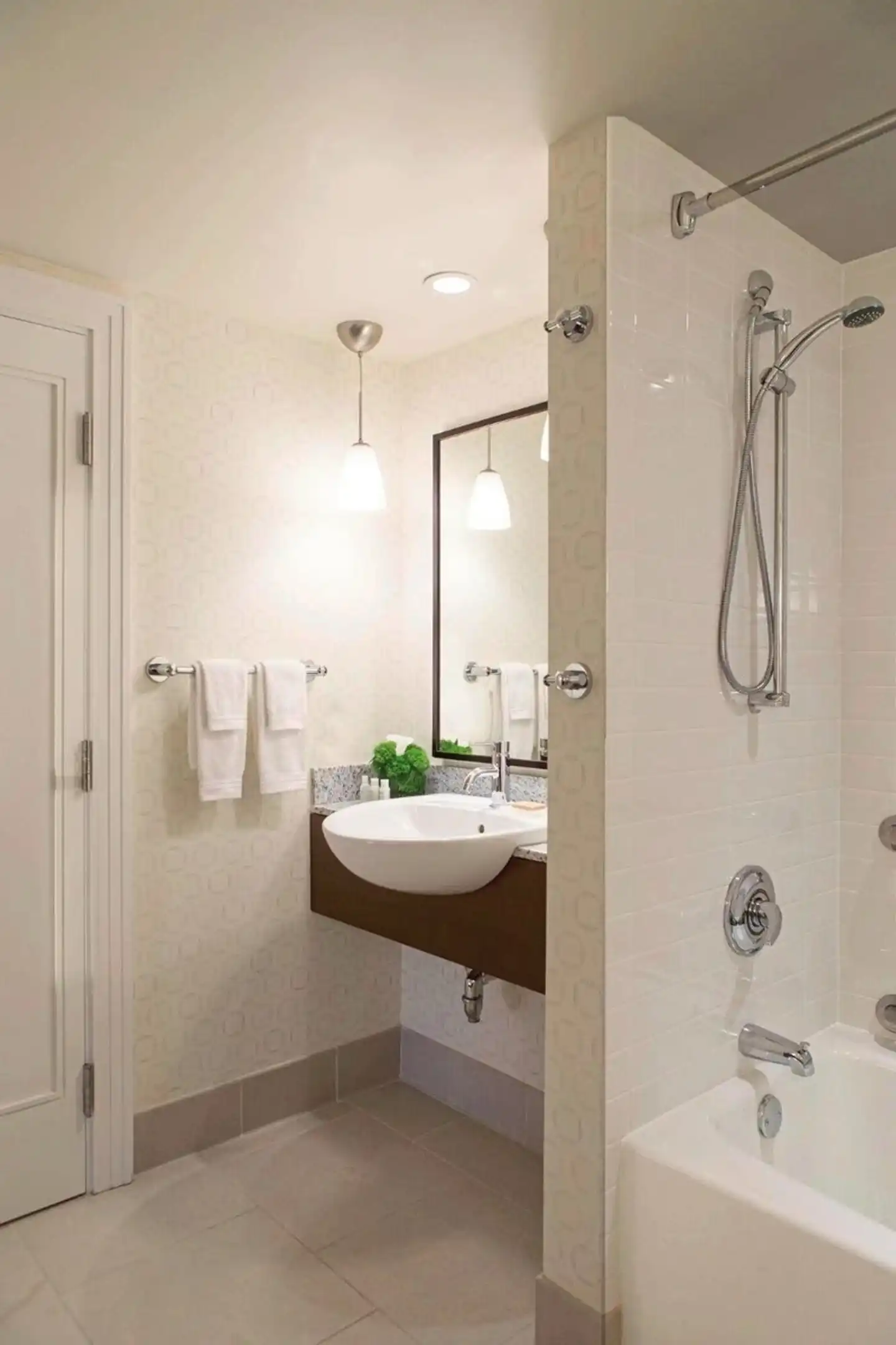 Renaissance Boston Seaport Hotel Badezimmer