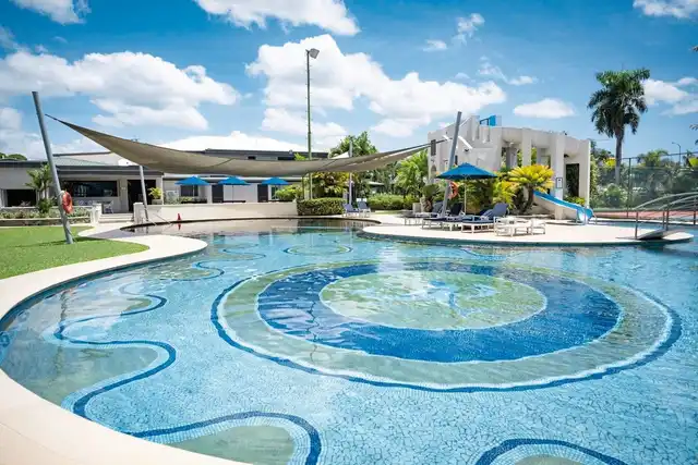 Fiji Gateway Hotel Pool