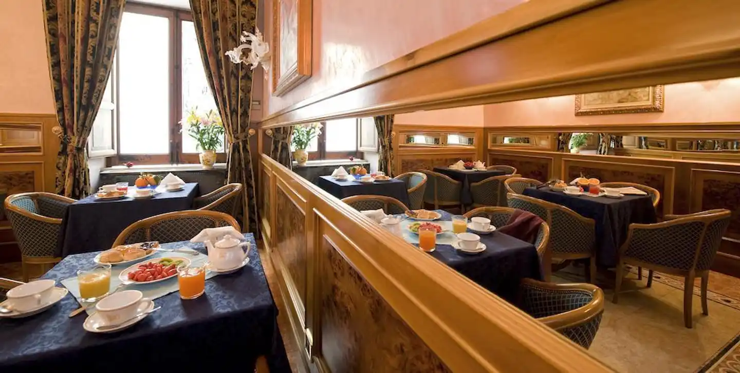 Joli Restaurant