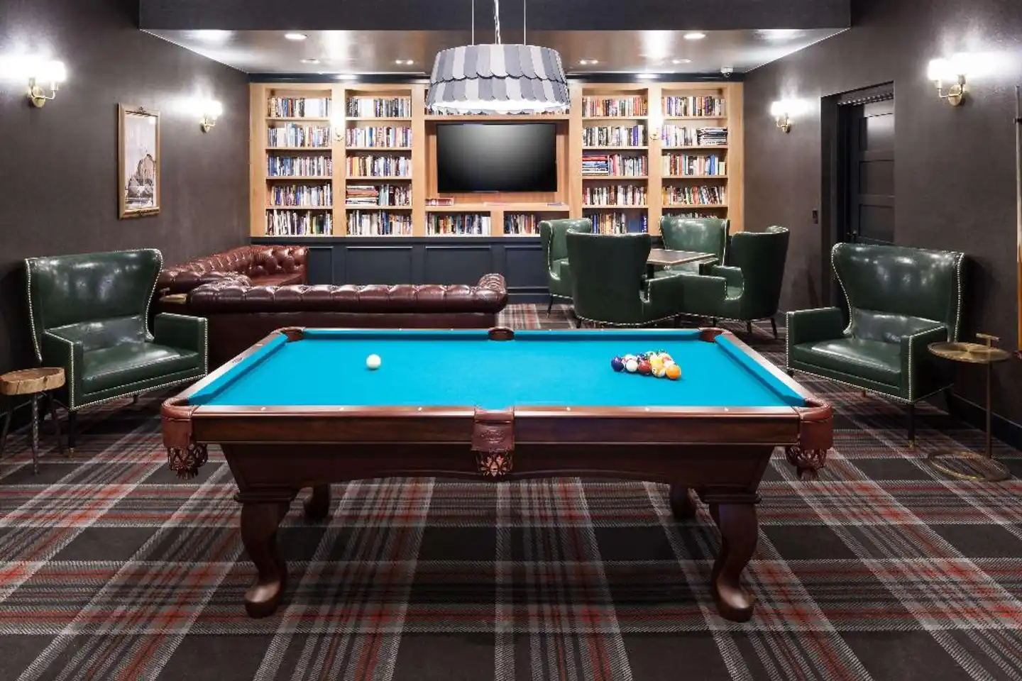 Embassy Suites by Hilton Anchorage Hallenbad