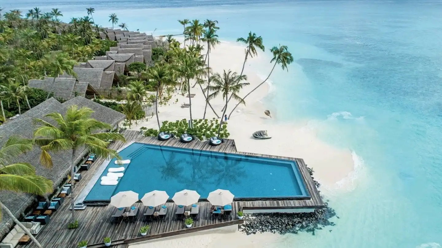 Fushifaru Maldives Pool