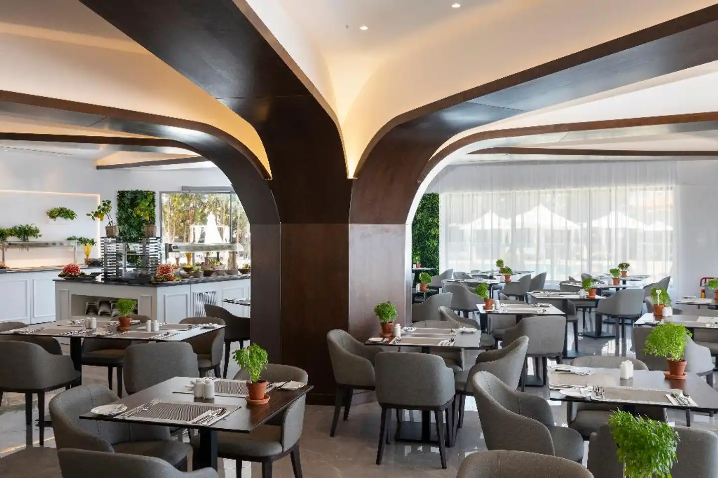 Leonardo Crystal Cove Hotel and Spa by the sea Restaurant