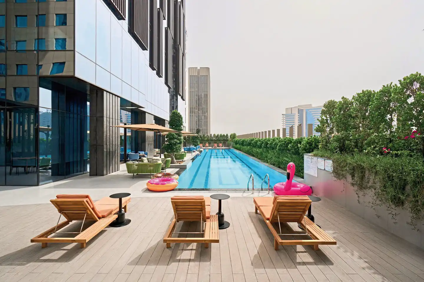 Revier Hotel Dubai Terrasse