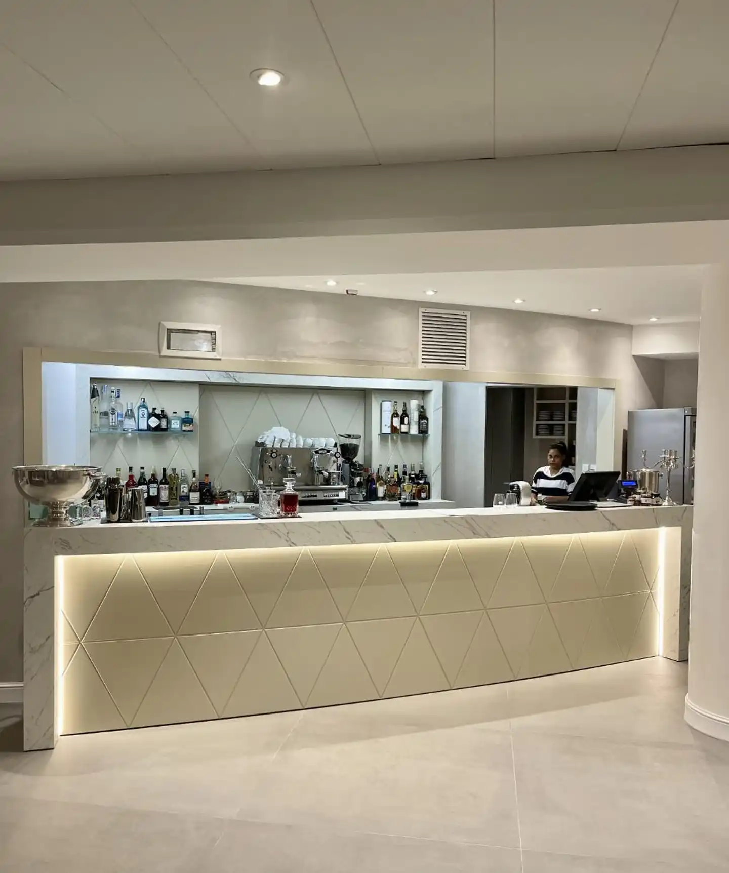 Carrick Hotel Lobby