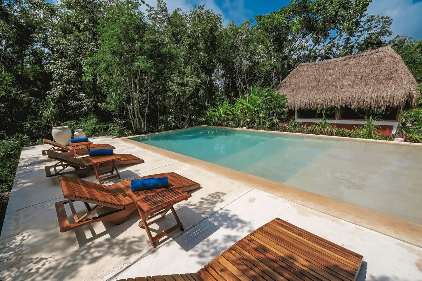 Wakax Hacienda Pool