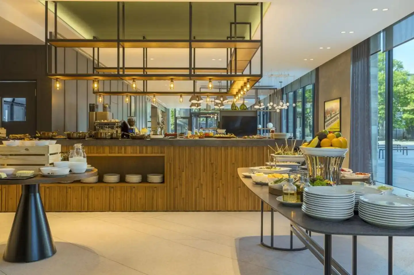 Four Points by Sheraton Budapest Danube Bar