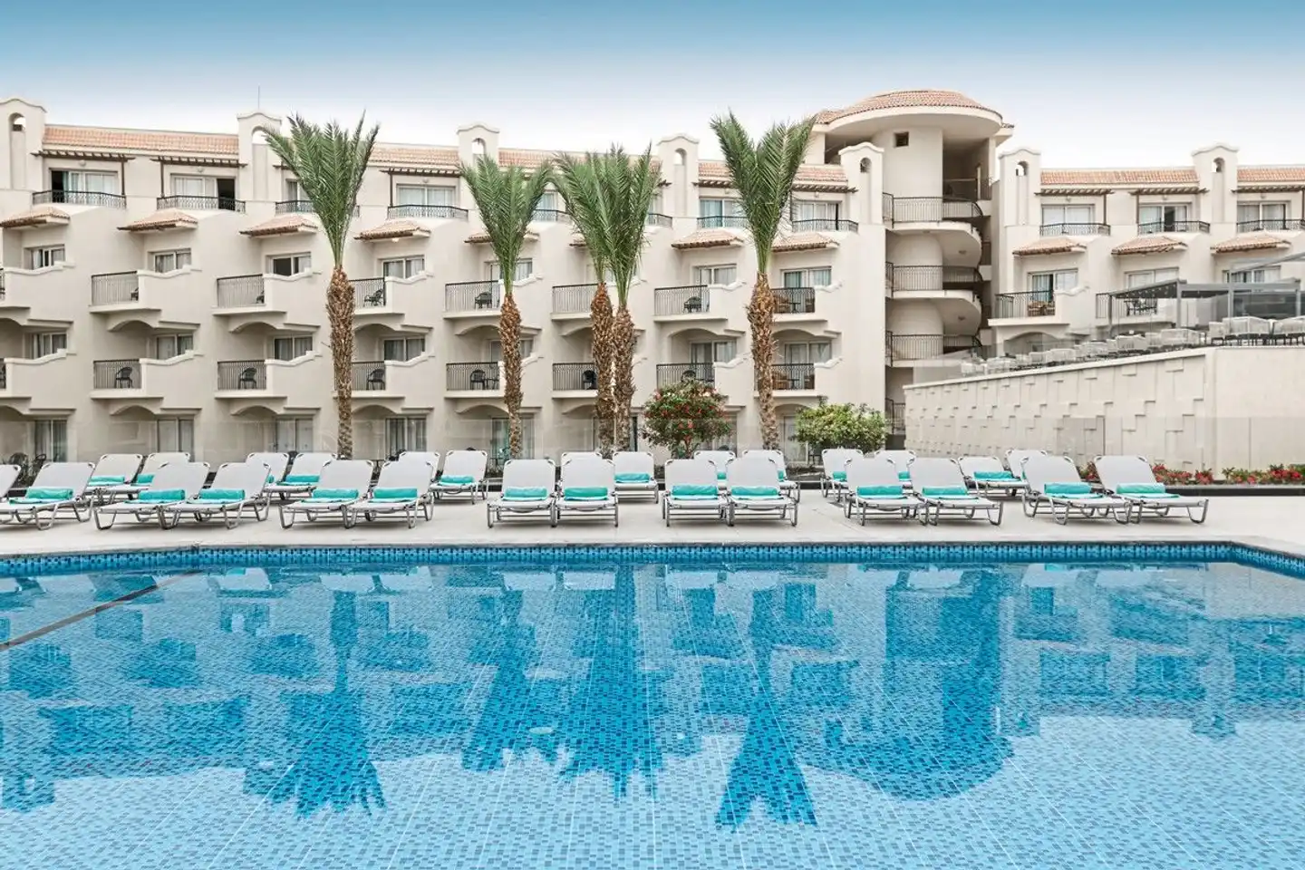 The V Luxury Resort Sahl Hasheesh Pool