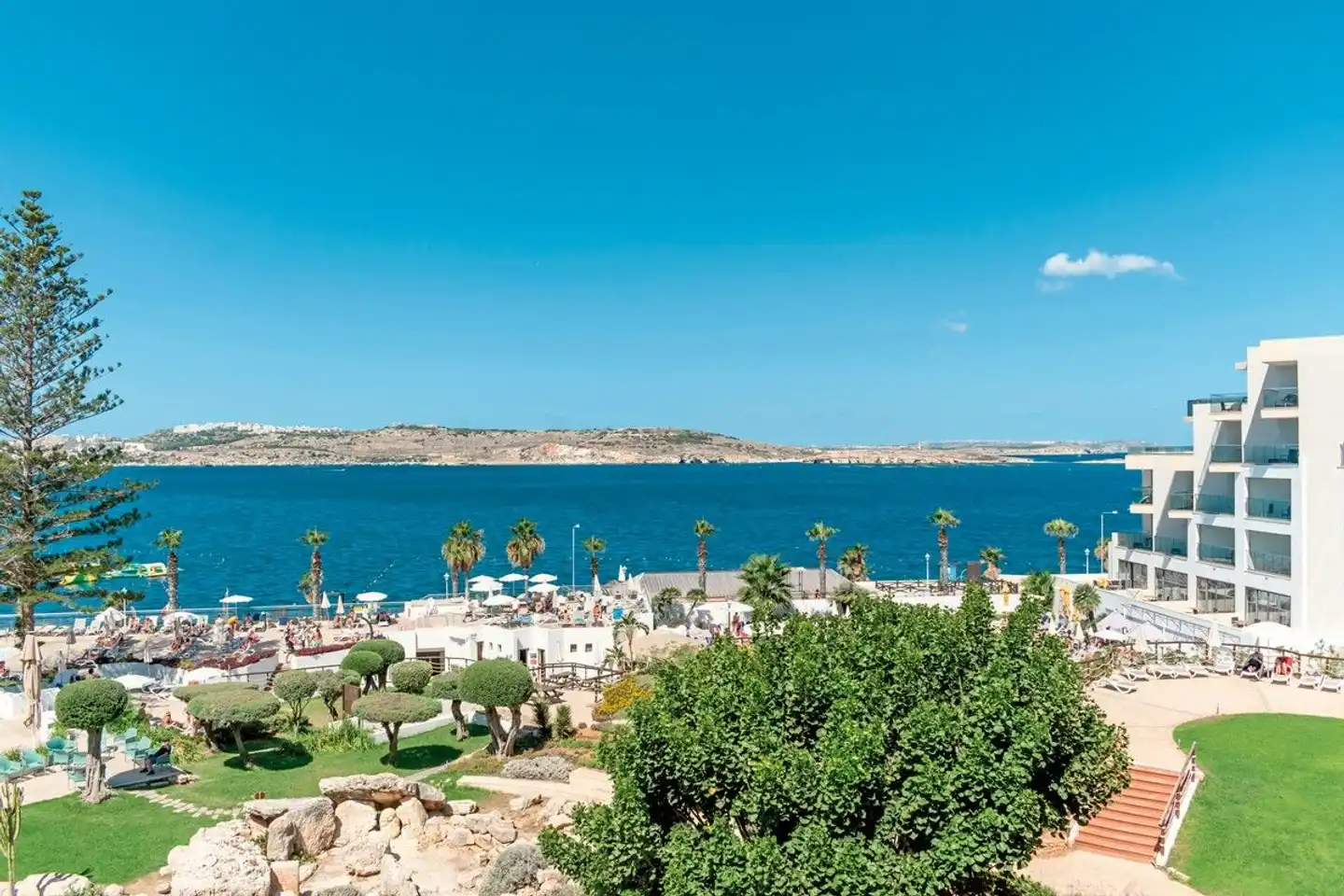 DoubleTree by Hilton Malta Strand