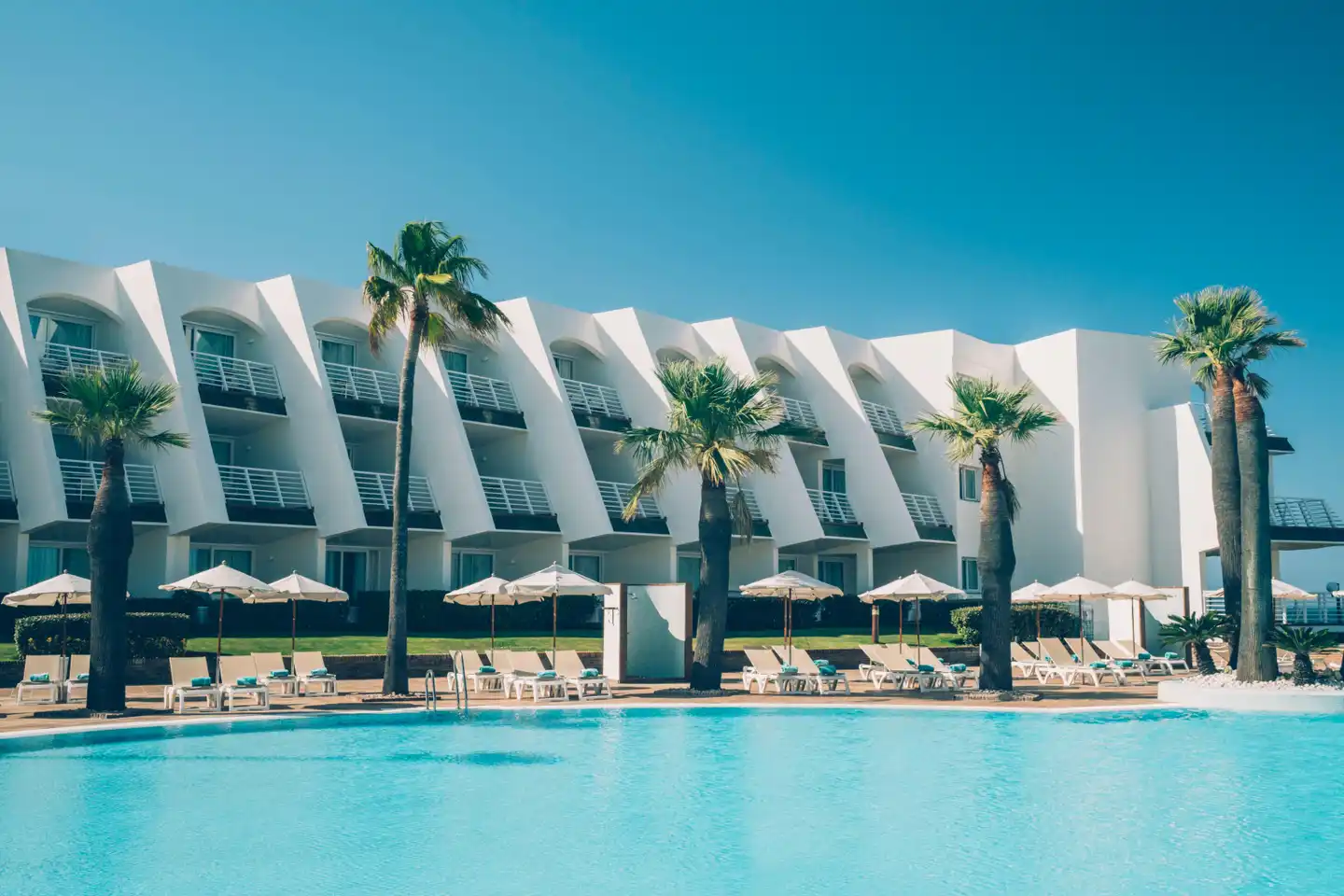 Iberostar Waves Royal Andalus Pool