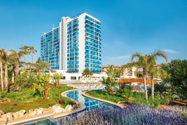 BG Tonga Tower Design Hotel & Suites Aussenansicht