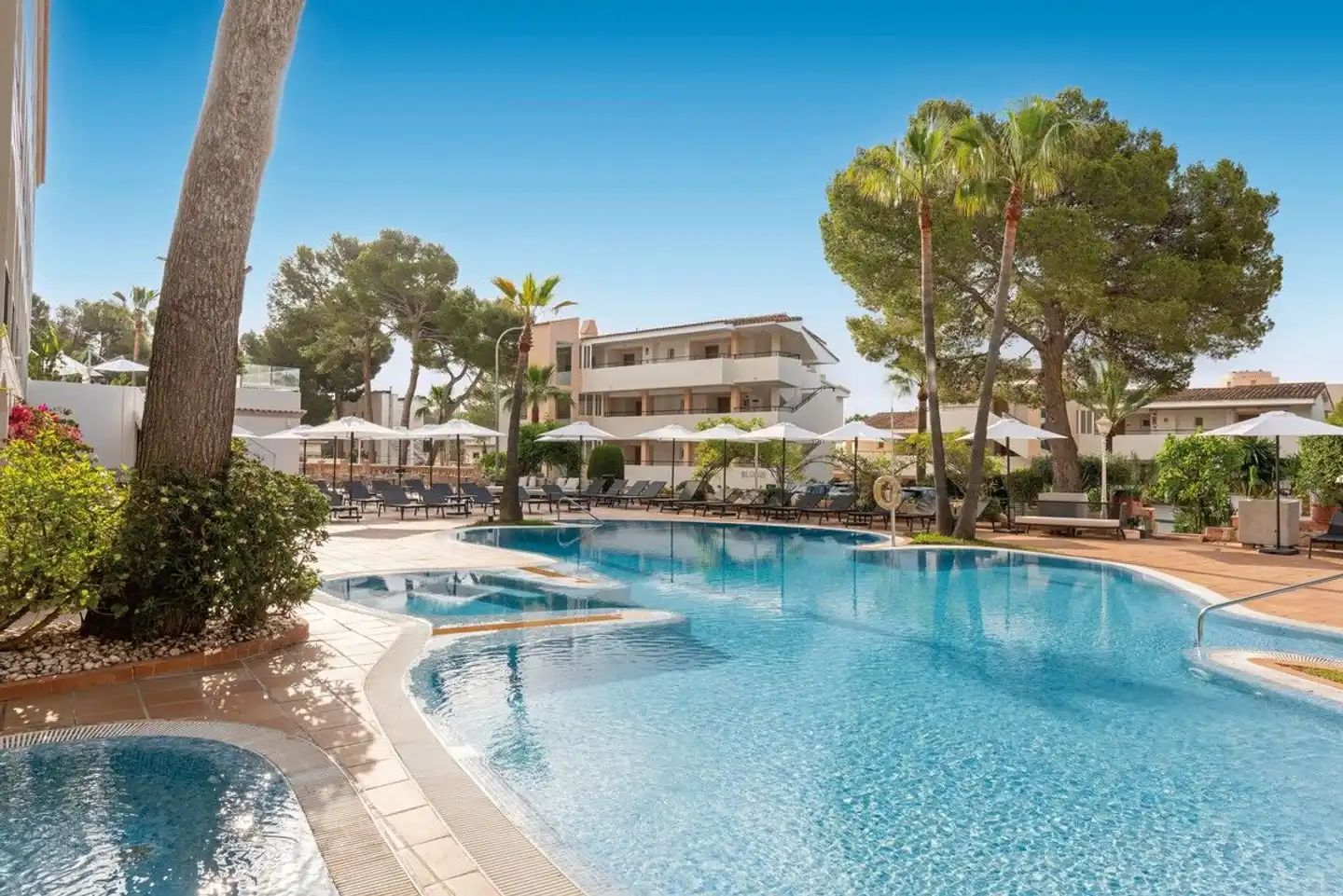 Valentin Somni Suite Hotel Pool