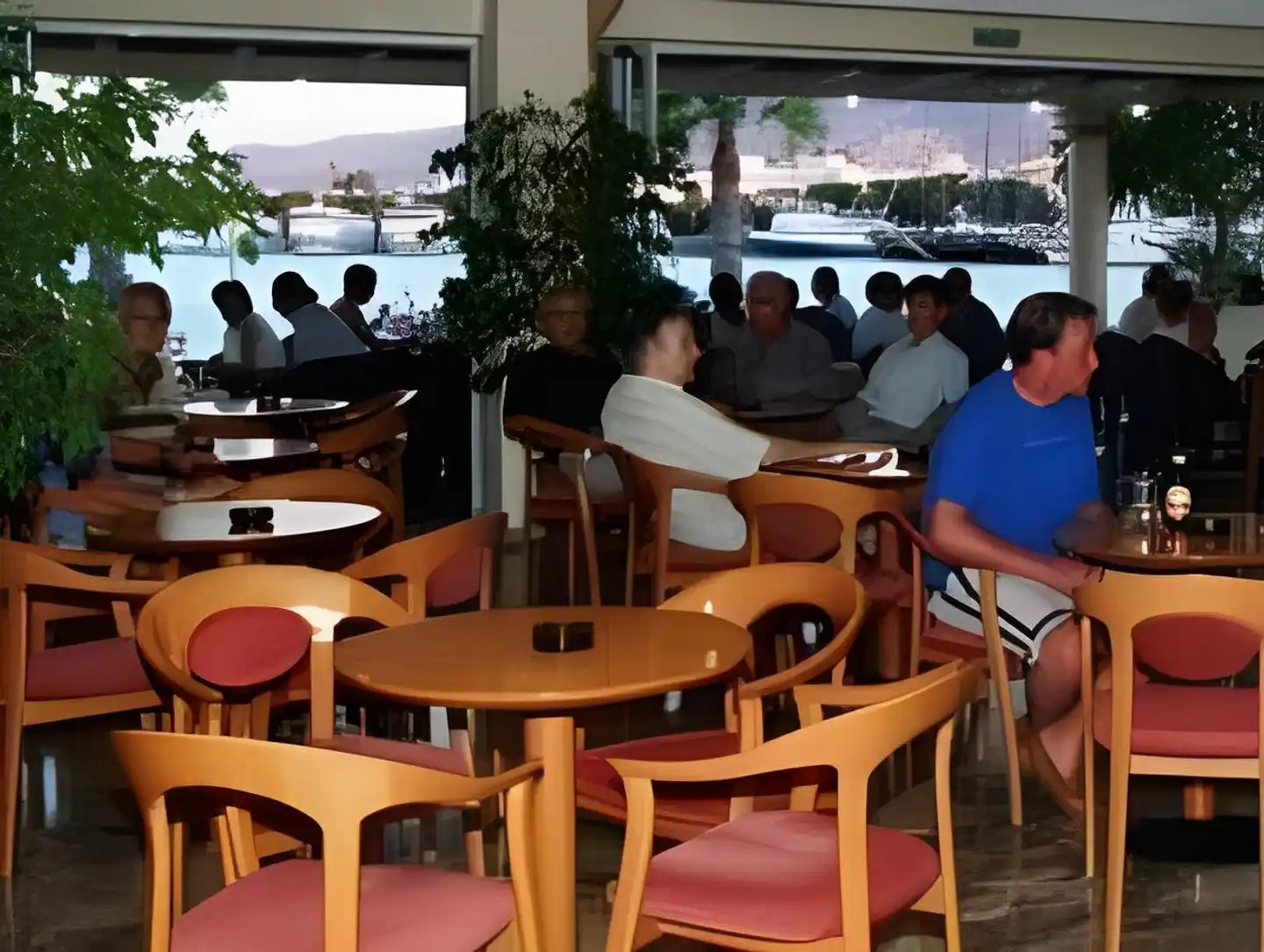 Astron Bar