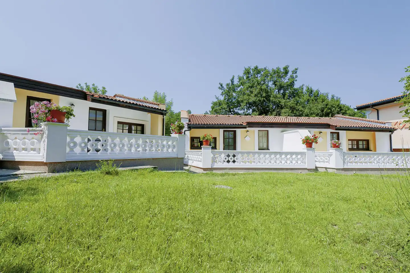 Duni Royal Resort Holiday Village Aussenansicht