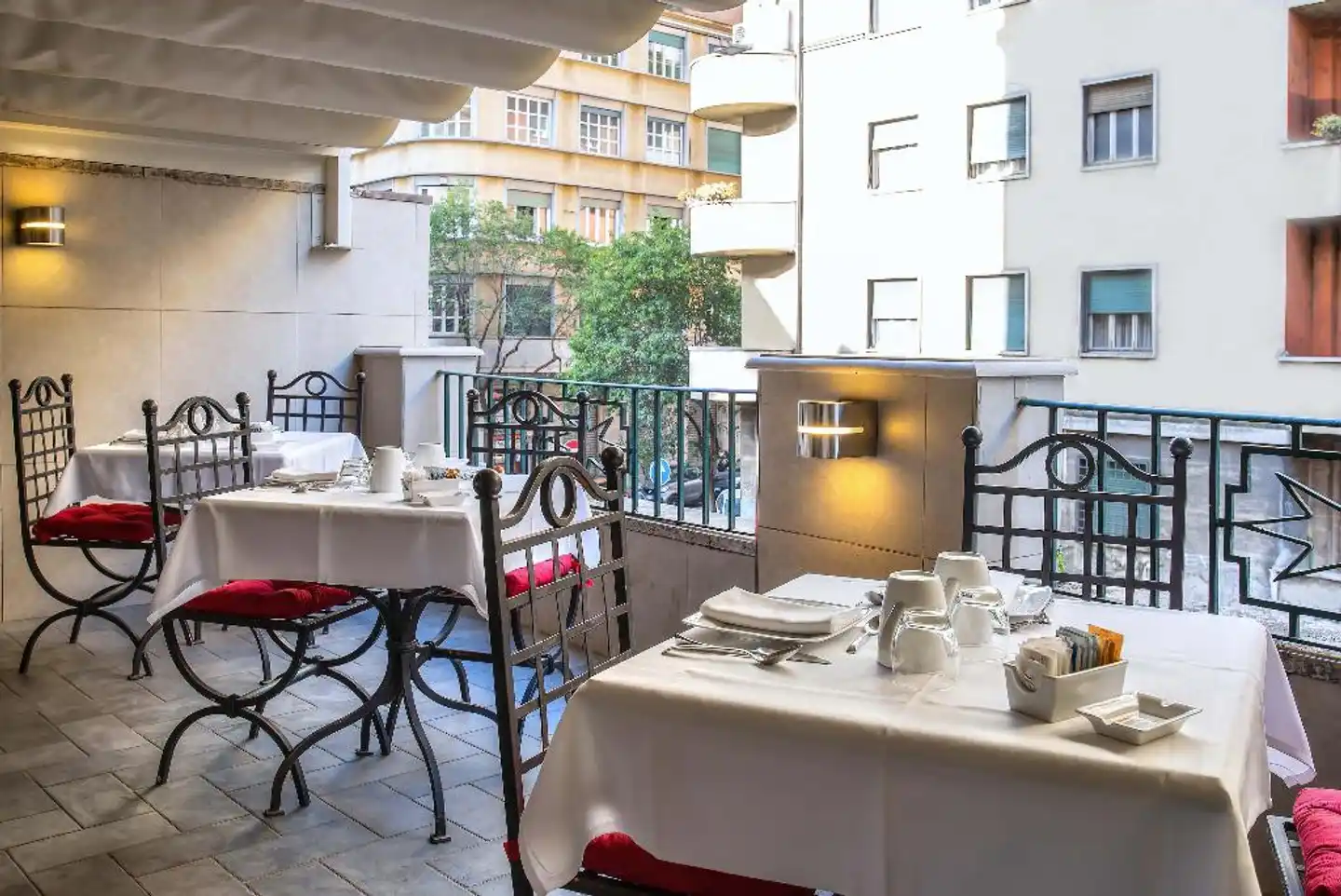 River Palace Hotel Restaurant