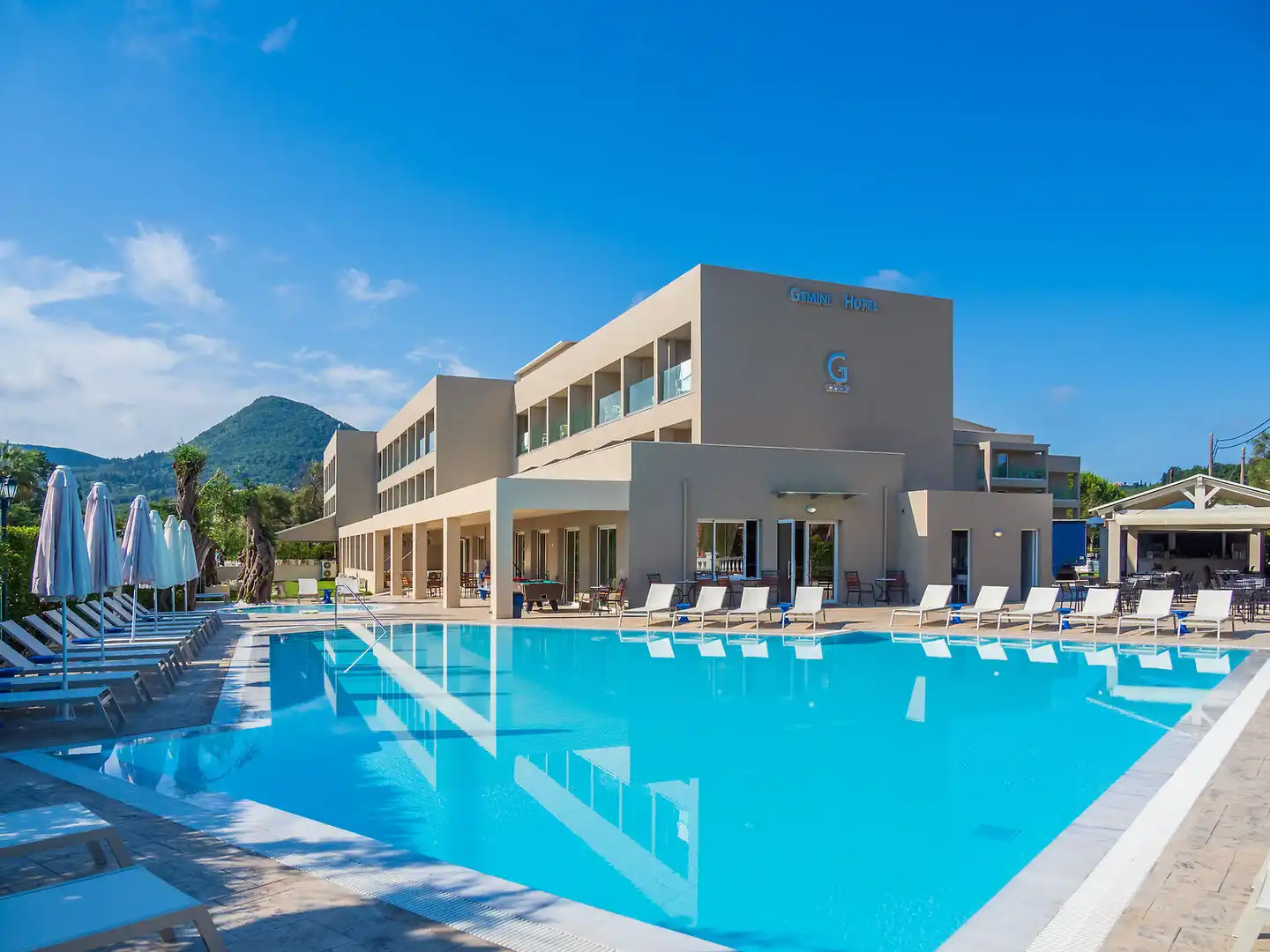 CNic Gemini Hotel Pool