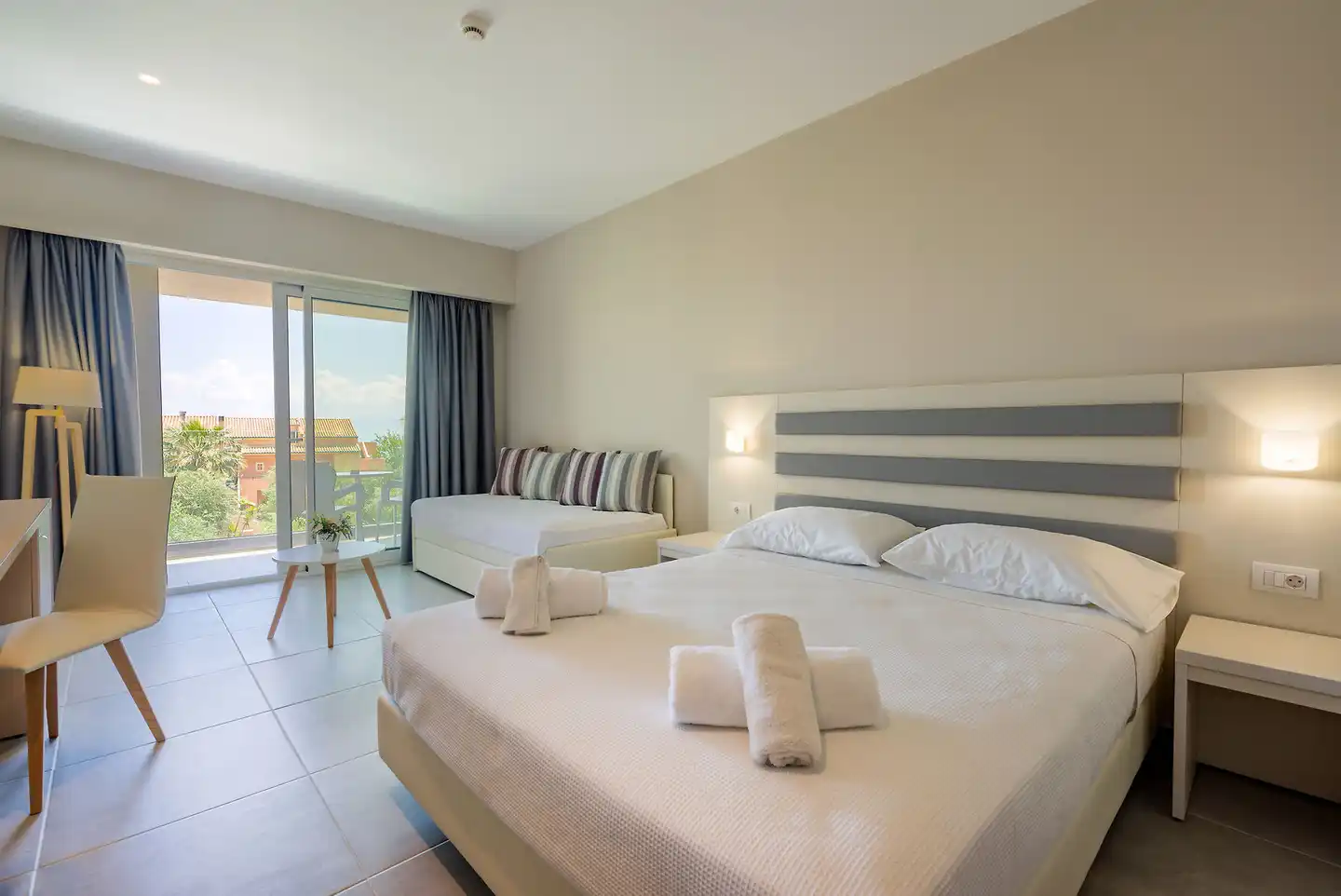 CNic Gemini Hotel Wohnbeispiel