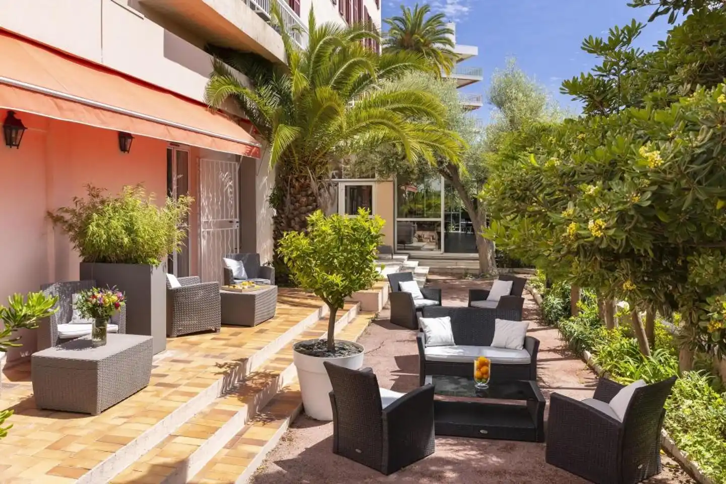 The Originals Boutique, Hotel des Orangers Terrasse