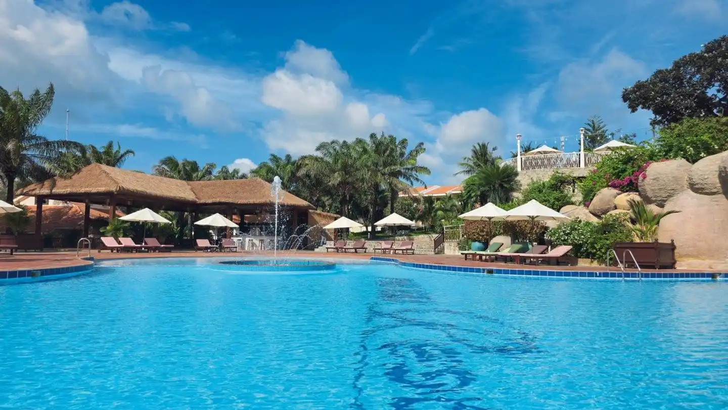 Phu Hai Resort Pool