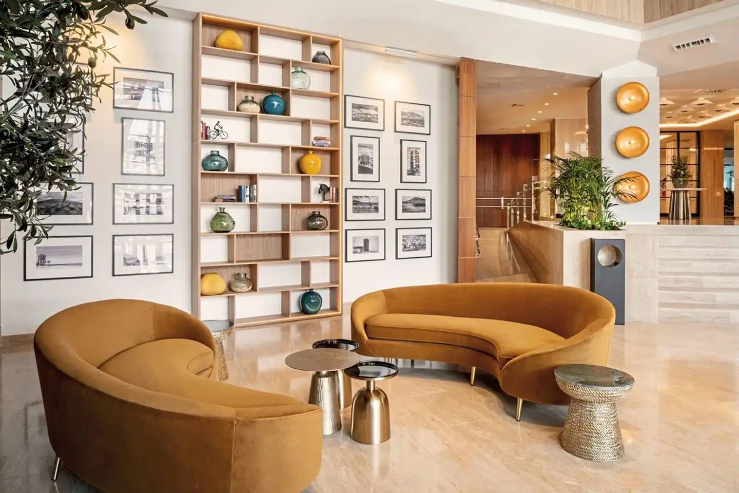 Arrecife Gran Hotel & Spa Lobby