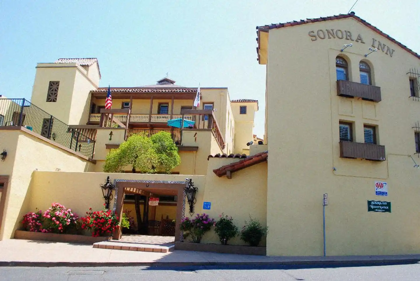 Sonora Inn Aussenansicht