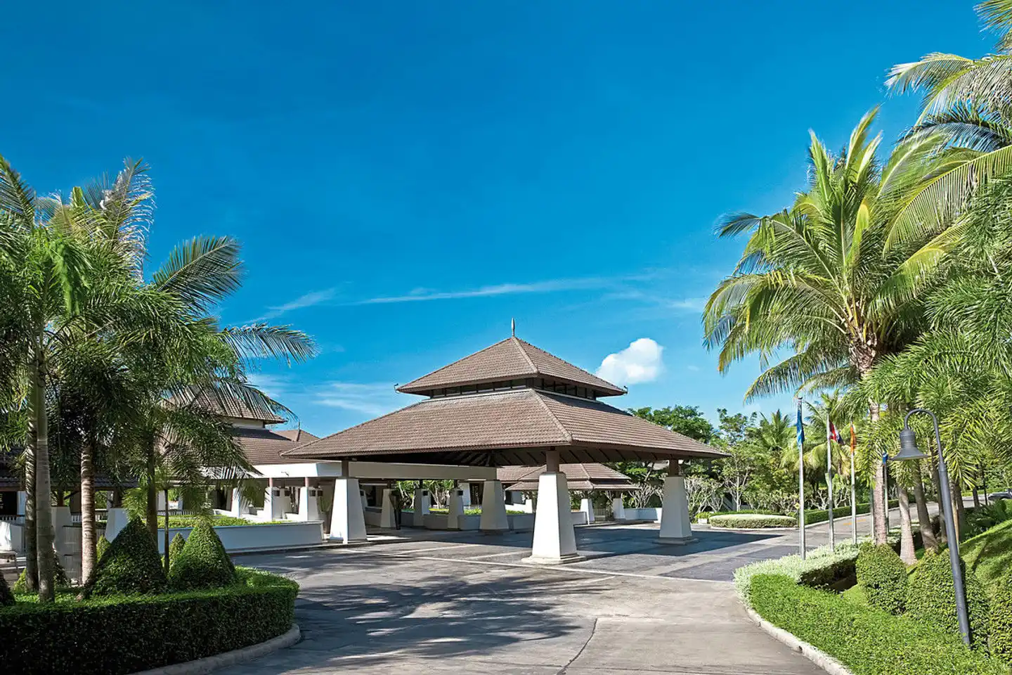Dusit Thani Krabi Beach Resort Aussenansicht