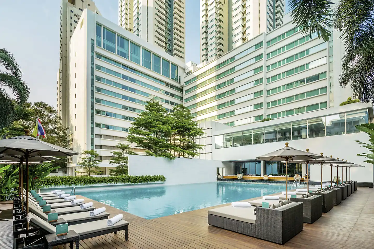 COMO Metropolitan Bangkok Pool