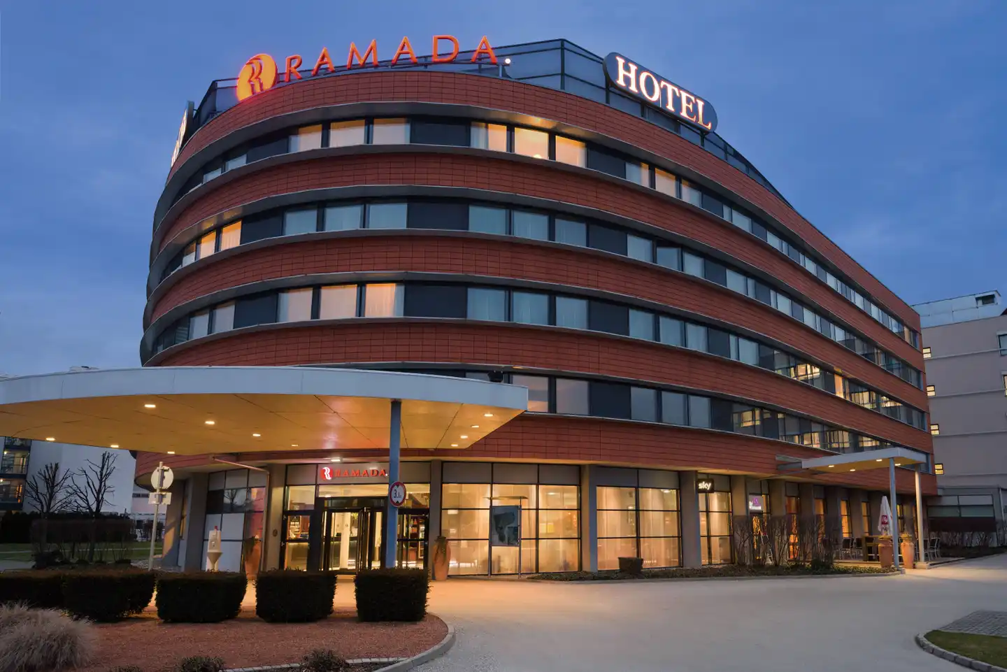 Ramada by Wyndham Graz Aussenansicht