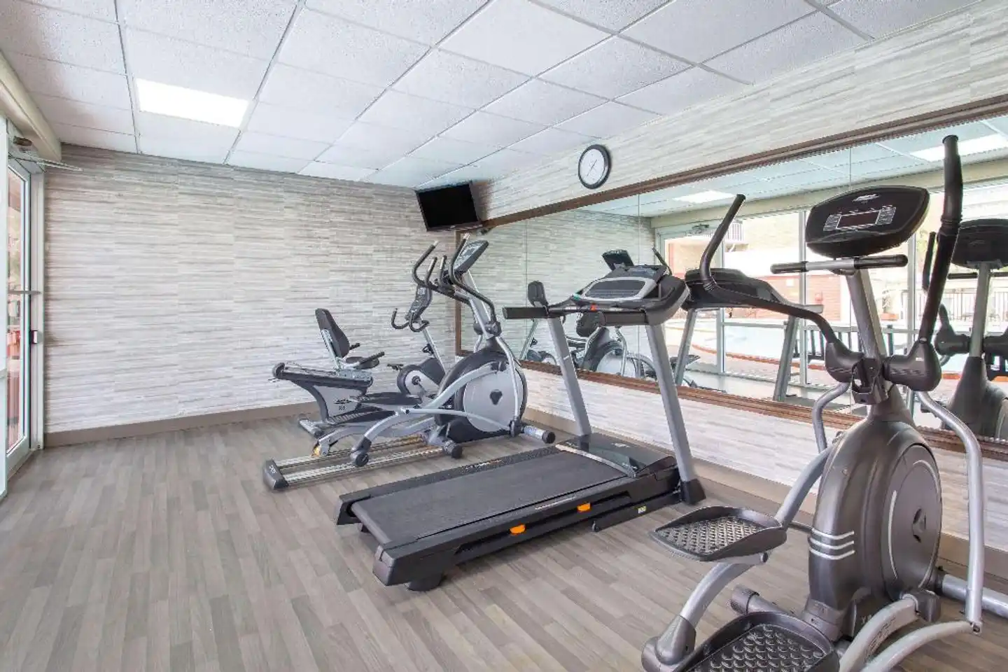 Ramada by Wyndham Tampa Westshore Sport und Entertainment
