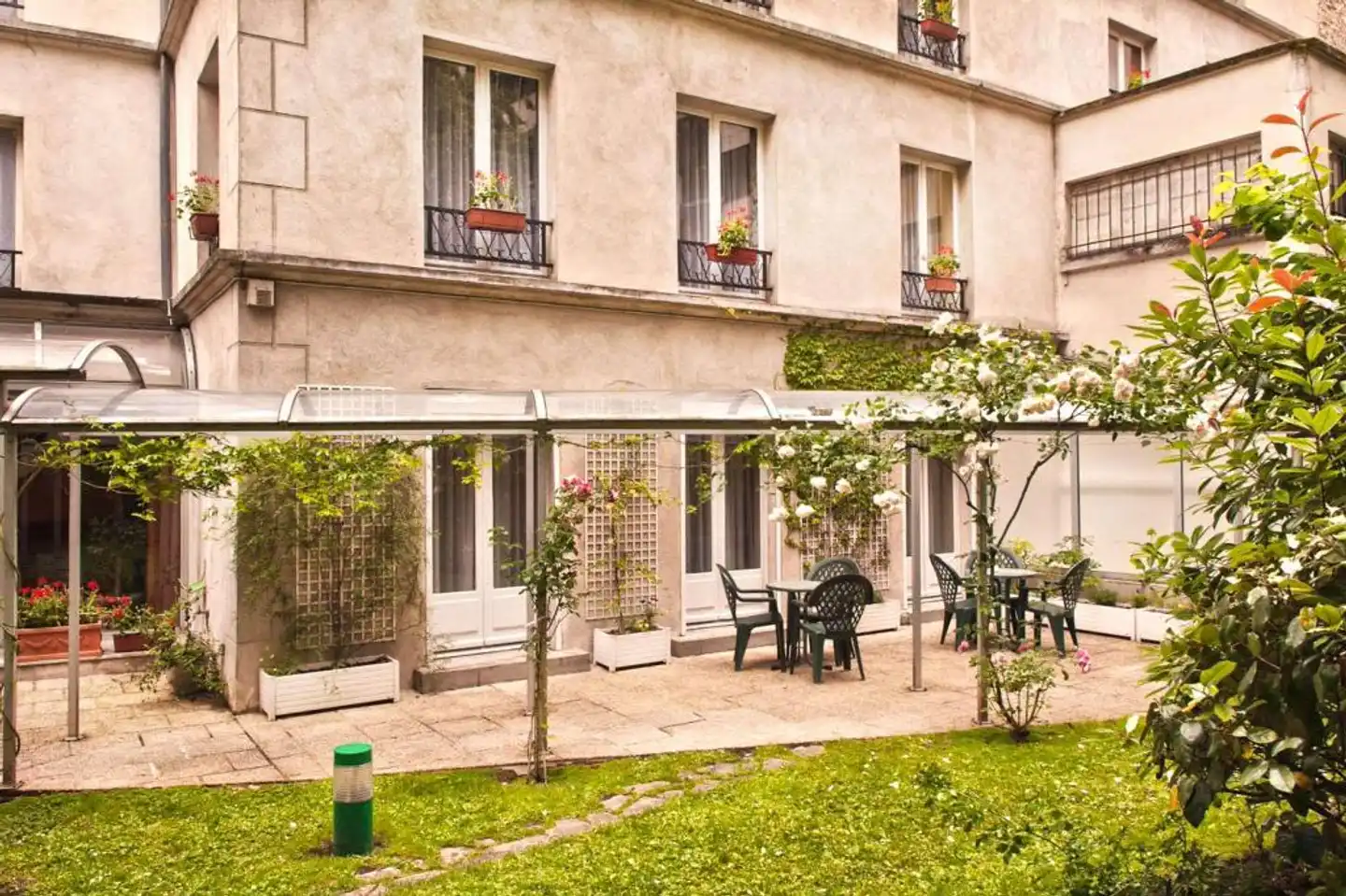 Hôtel Abaca Messidor by HappyCulture Aussenansicht
