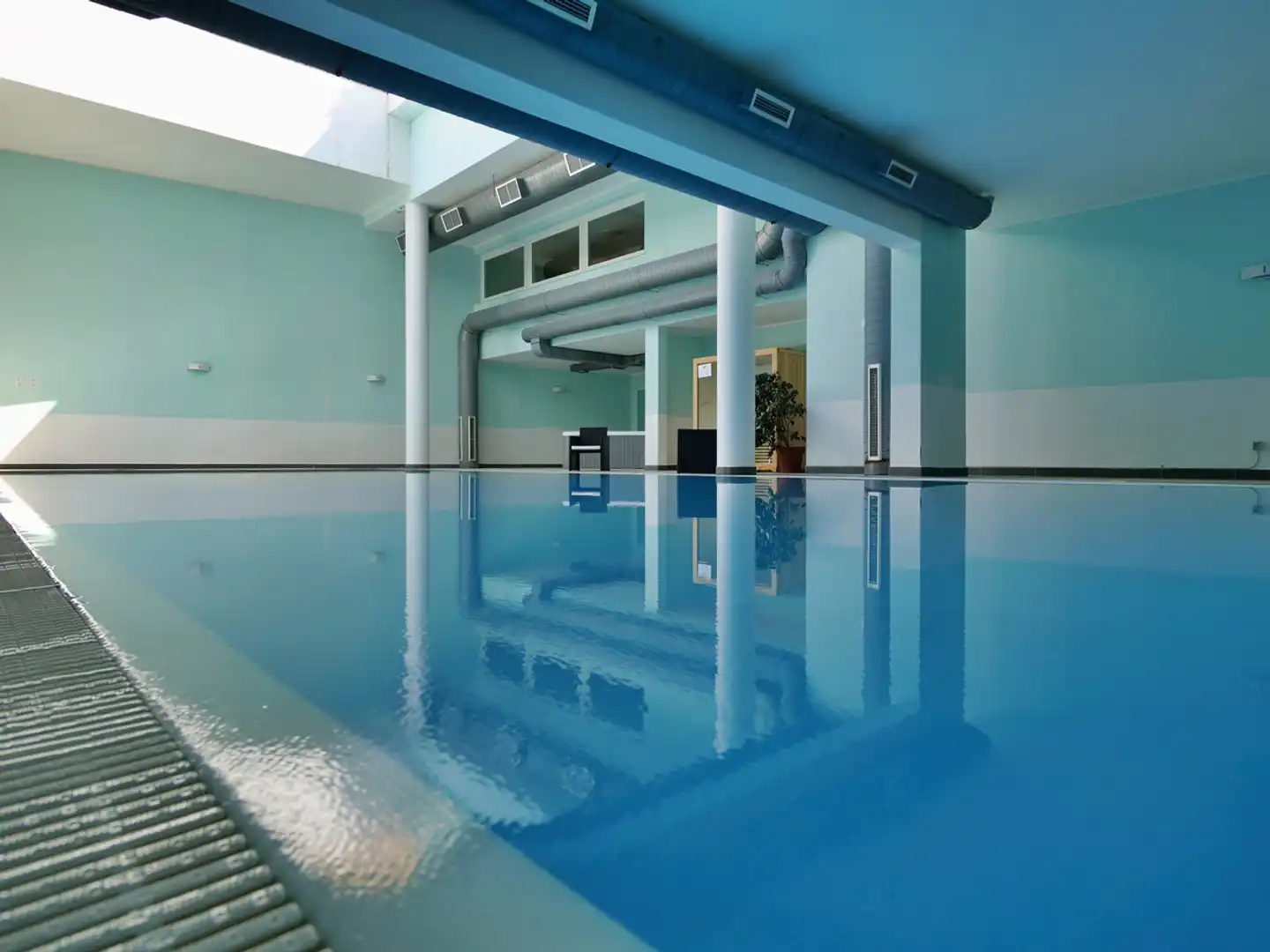 Mondial Hallenbad