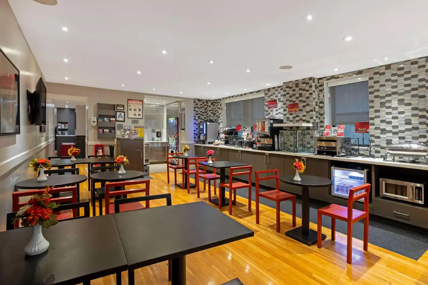 Best Western Plus Hospitality House Bar