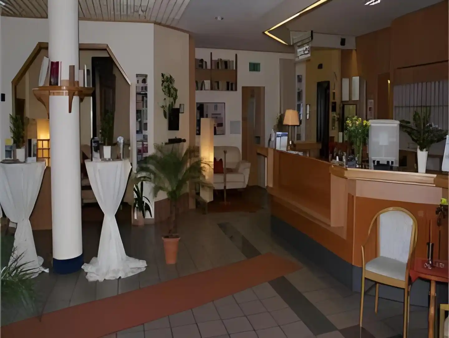 Logotel Lobby