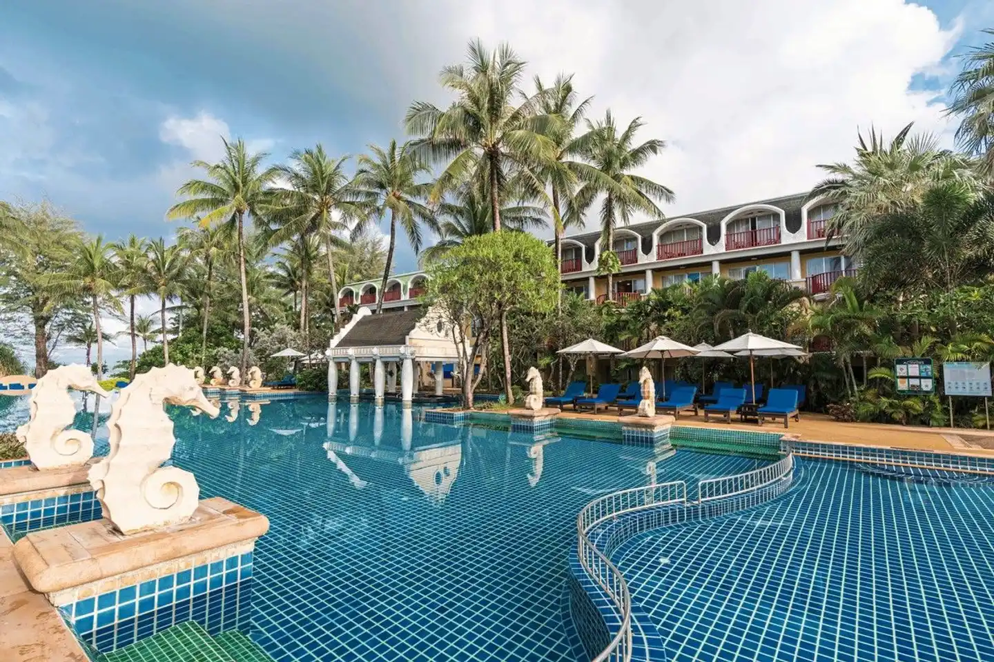 Phuket Graceland Resort & Spa Pool
