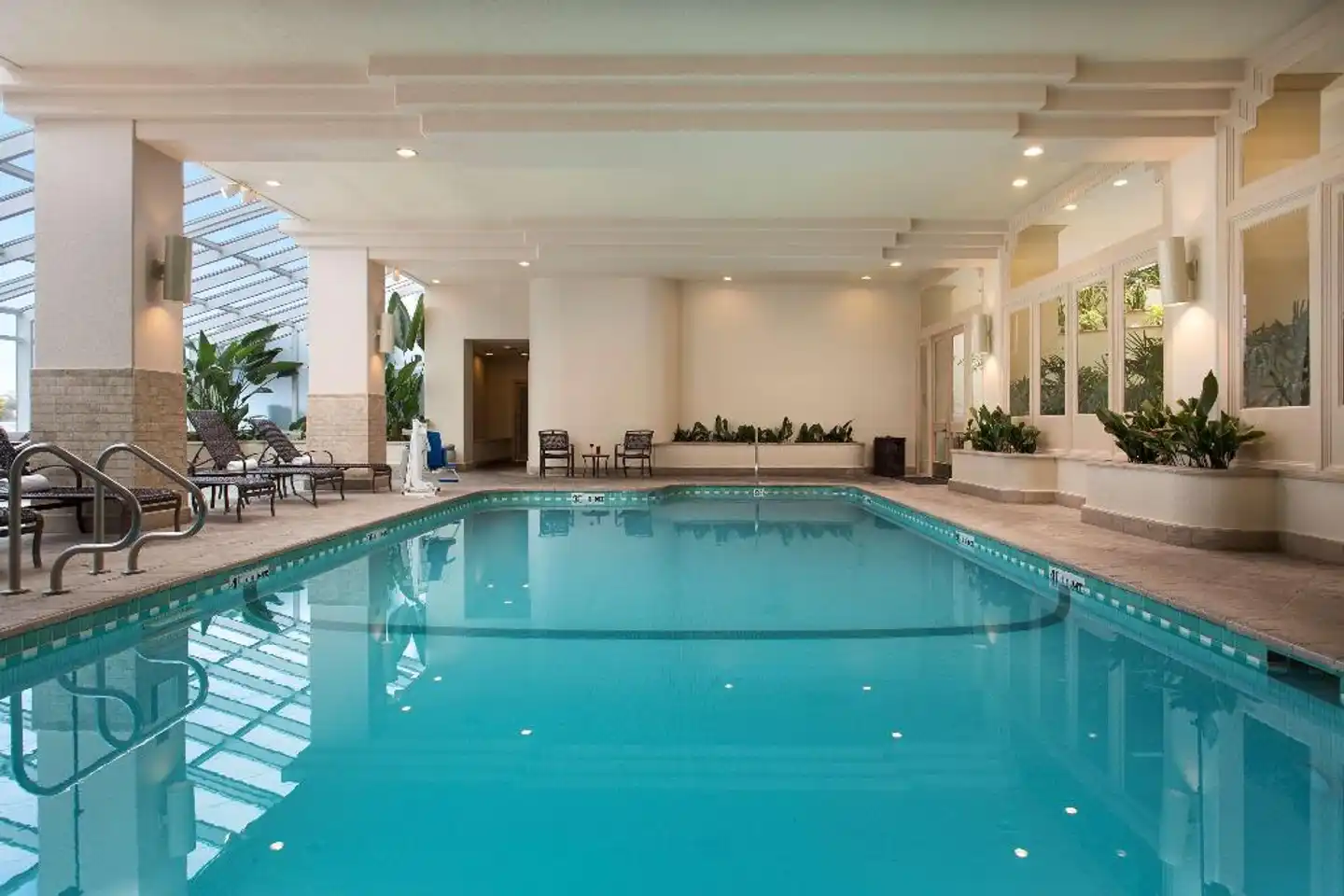 Embassy Suites by Hilton San Francisco Airport - South San Francisco Hallenbad