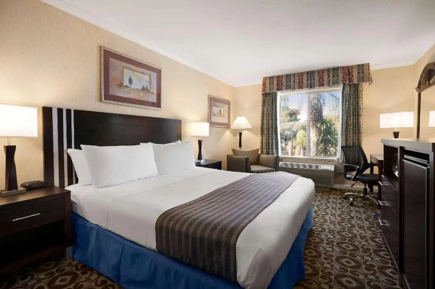 Days Inn Concord Wohnbeispiel