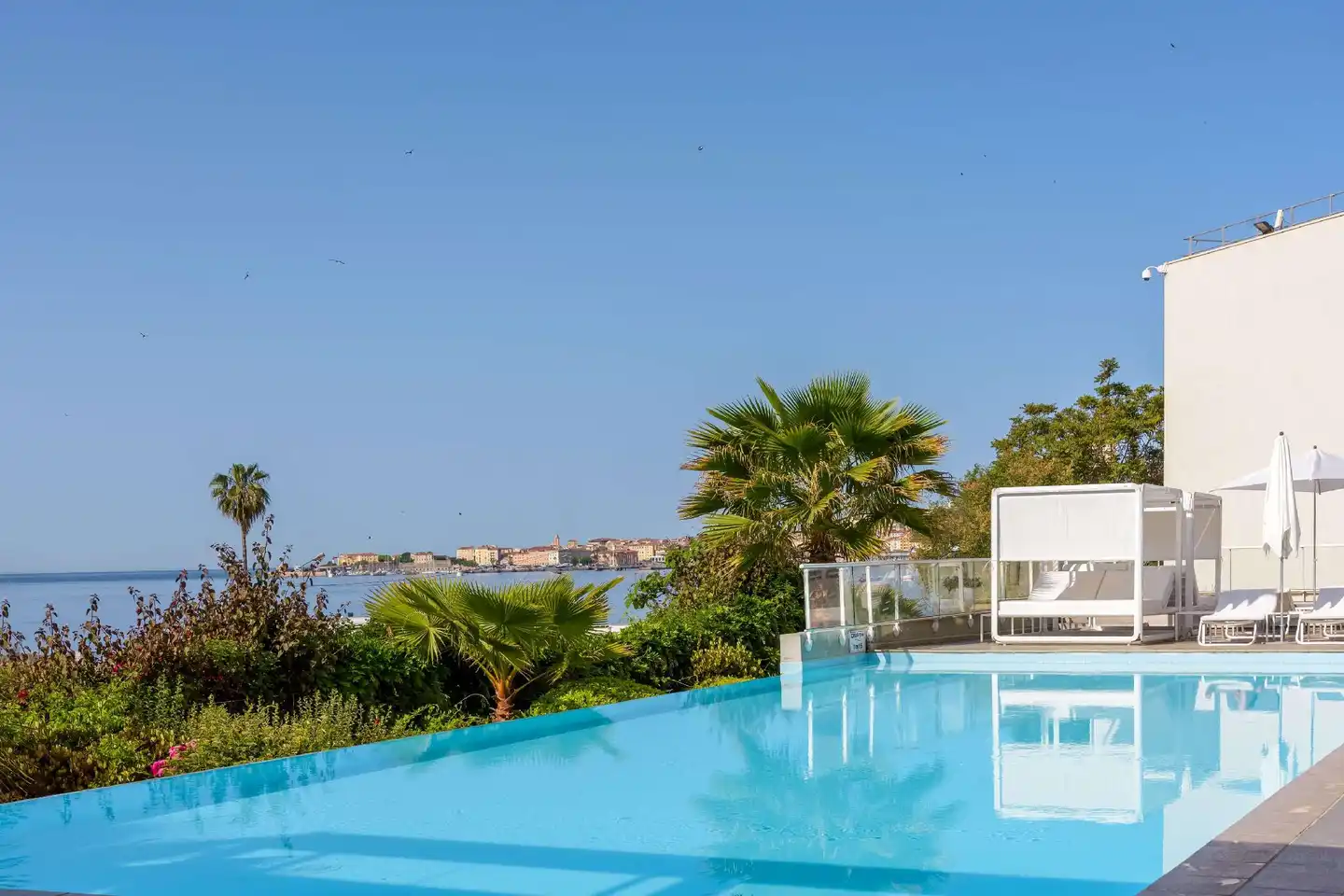 Best Western Plus Ajaccio Amiraute Hôtel Pool