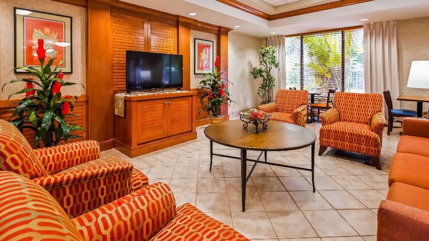 Best Western Plus Kendall Hotel & Suites Lobby