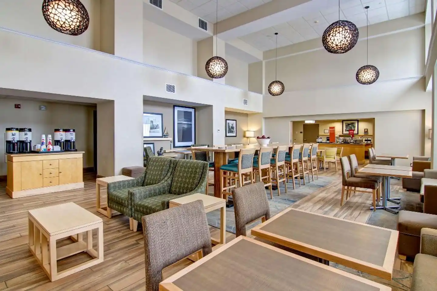 Hampton Inn & Suites by Hilton Saint John Lobby