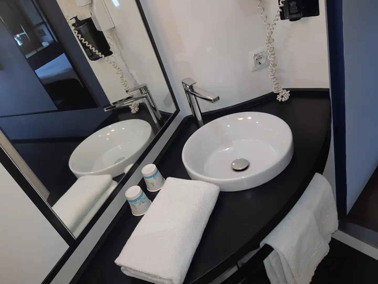 ibis Alicante Badezimmer