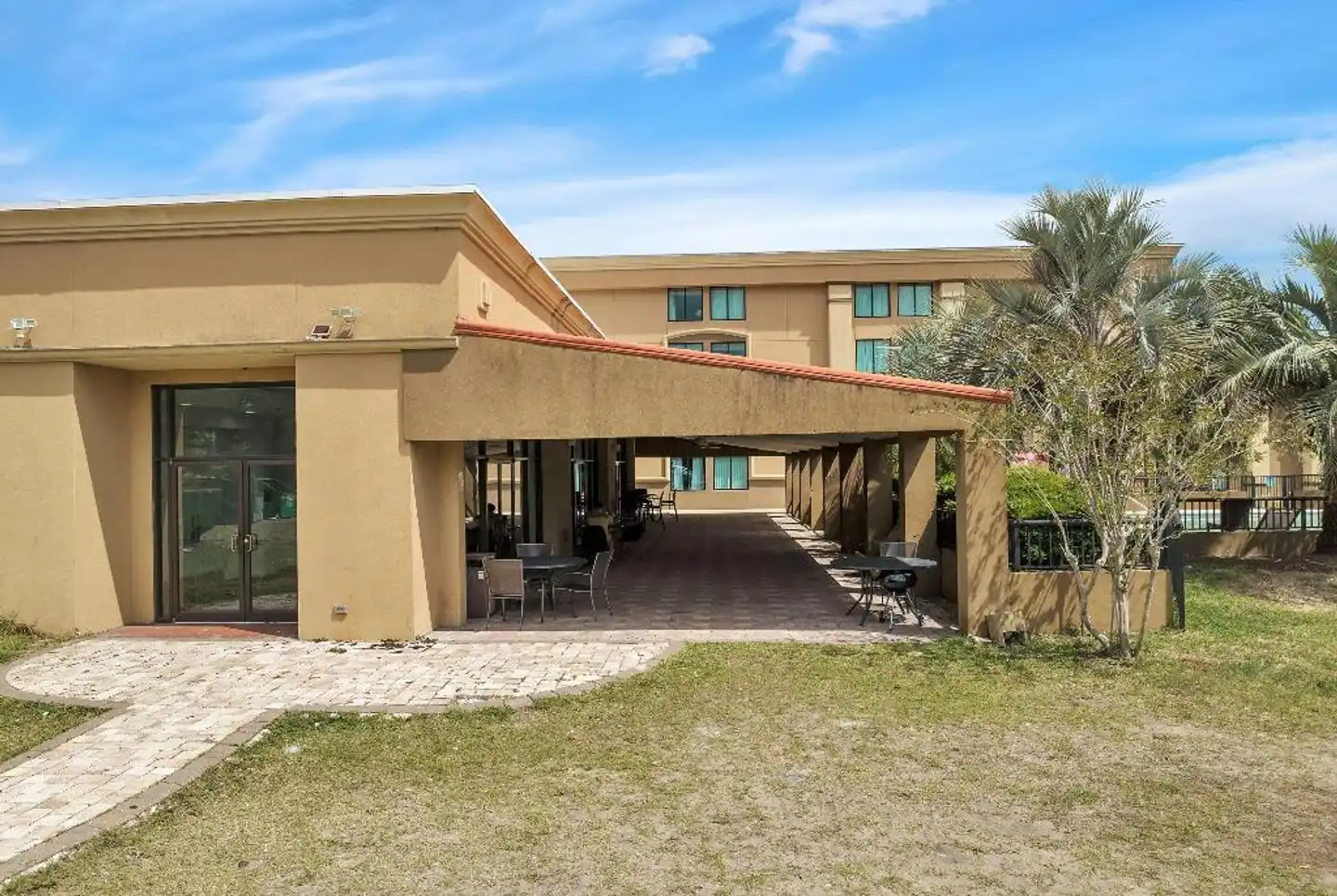 Ramada by Wyndham Jacksonville I-95 by Butler Blvd Aussenansicht
